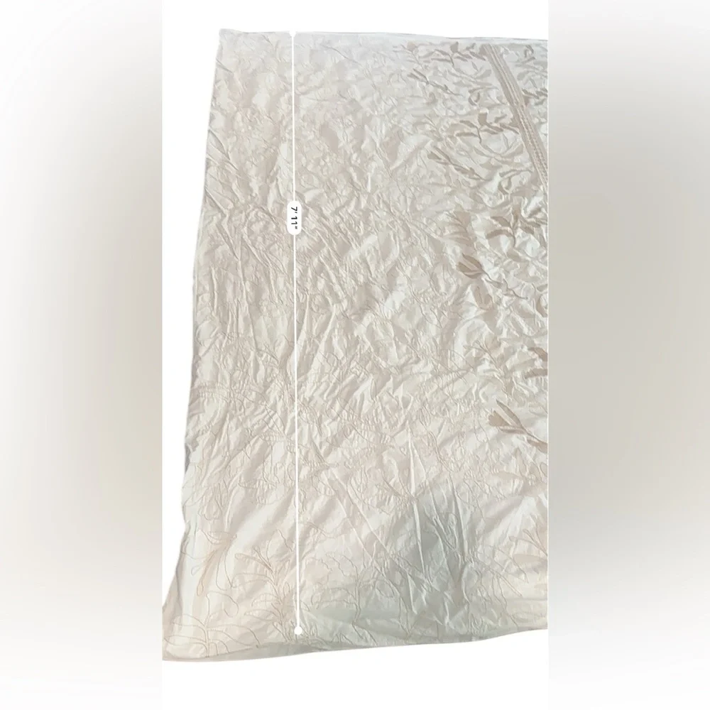Anthropologie Embroidered Floral Cream Duvet Buttons DVTSU2258A Queen 1